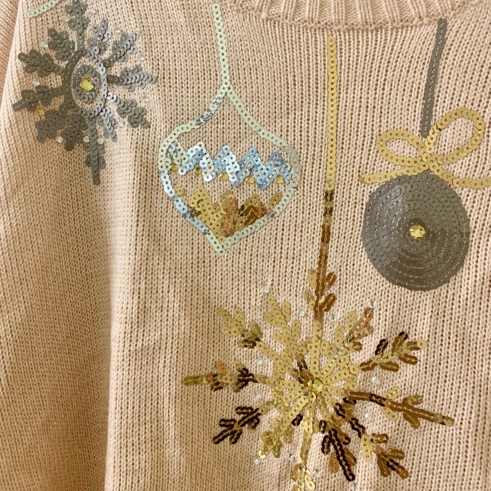 NWT❄️ Snowflake Christmas Sequin Sweater - Picture 2 of 3